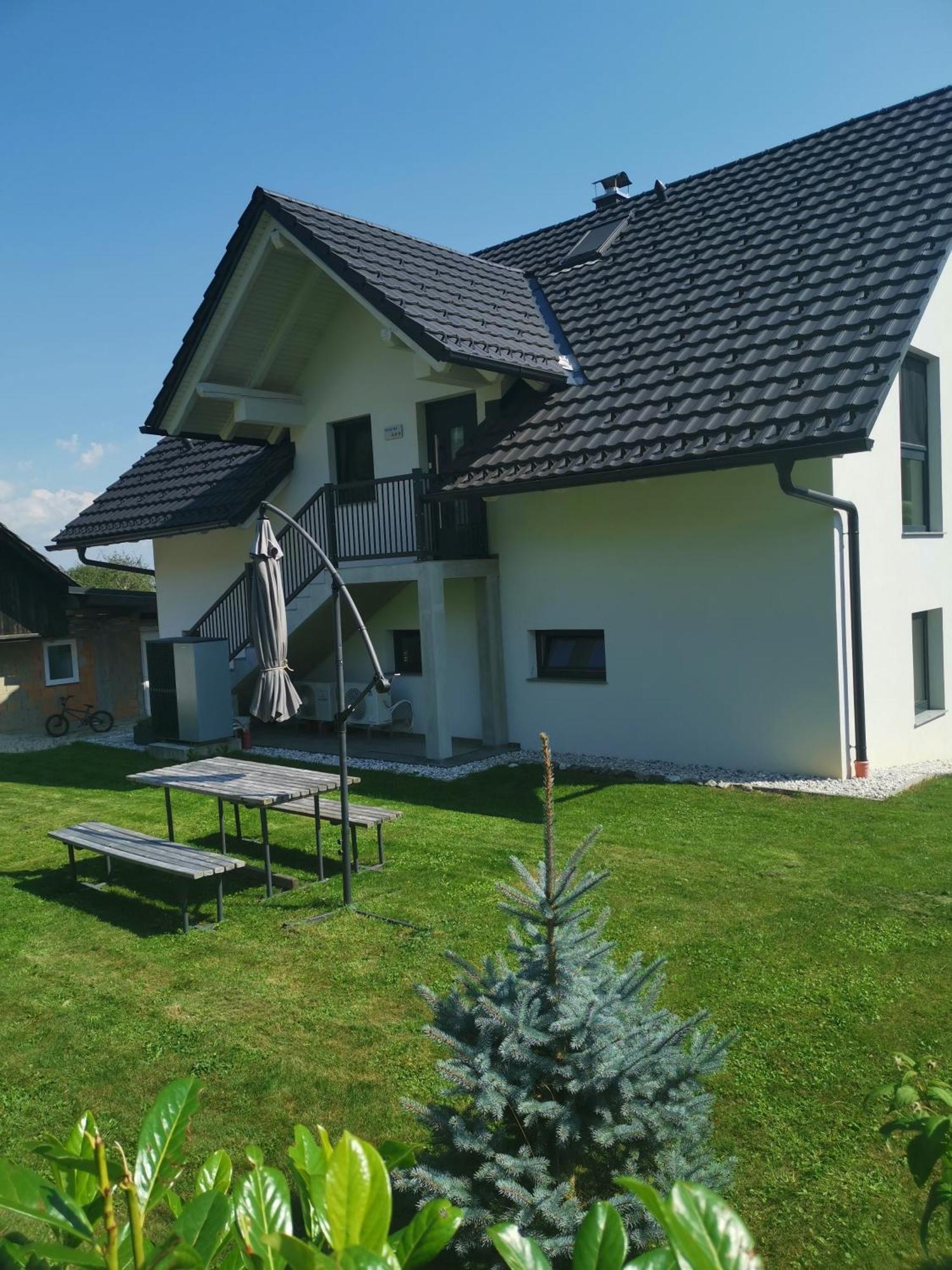 Apple Tree Apartment Блед Екстер'єр фото